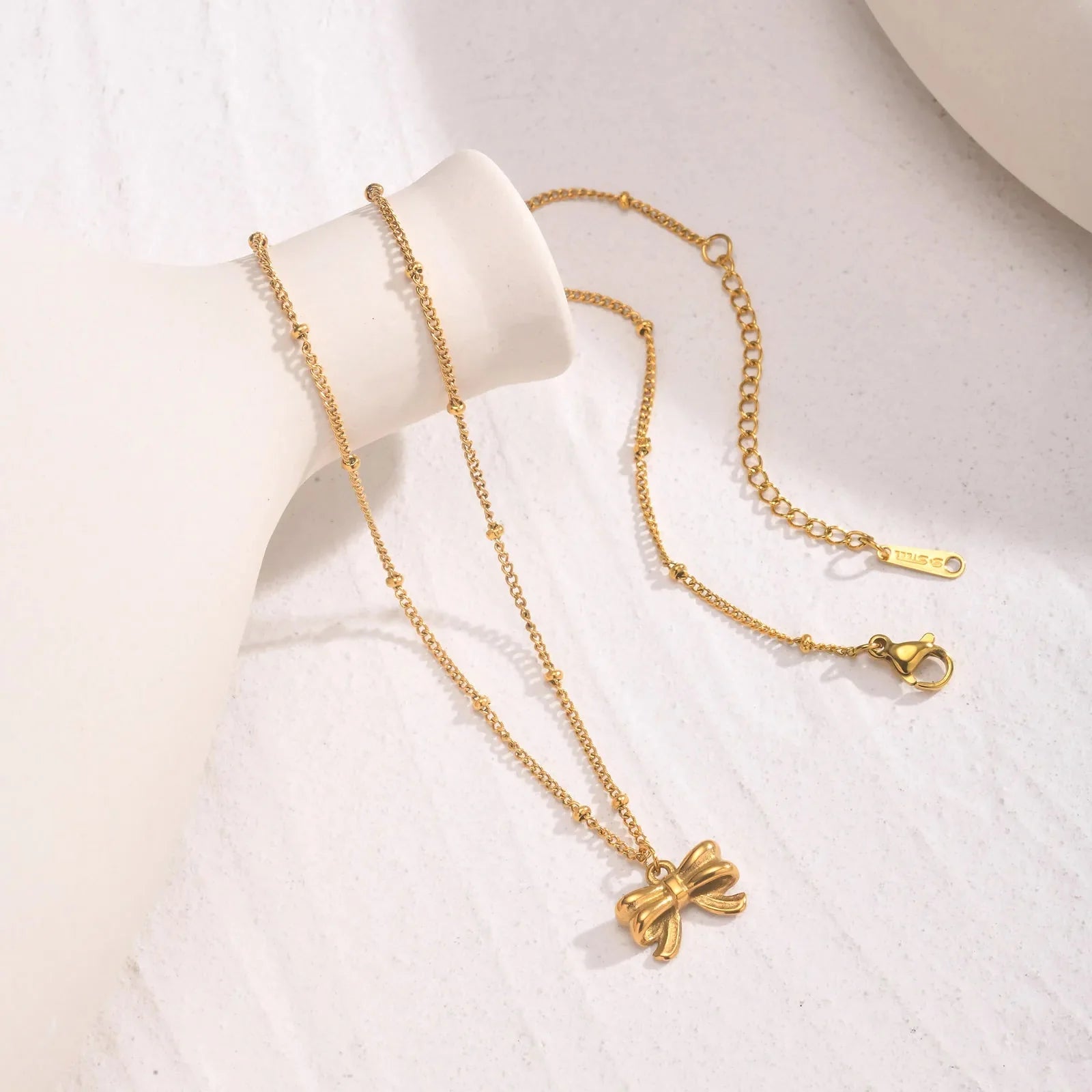 14k Dainty Feminine Bow Necklace - Aryomi
