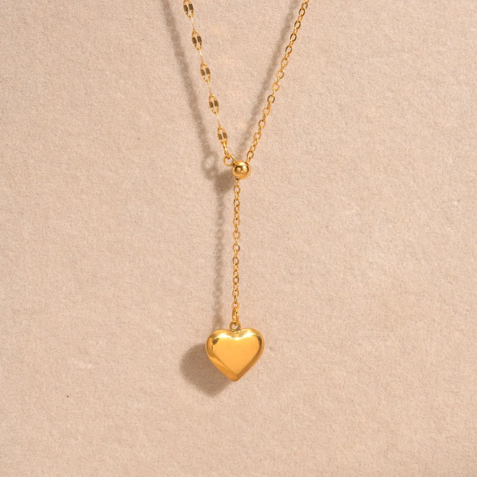 14k Dainty Feminine Heart Dangle Necklace - Aryomi