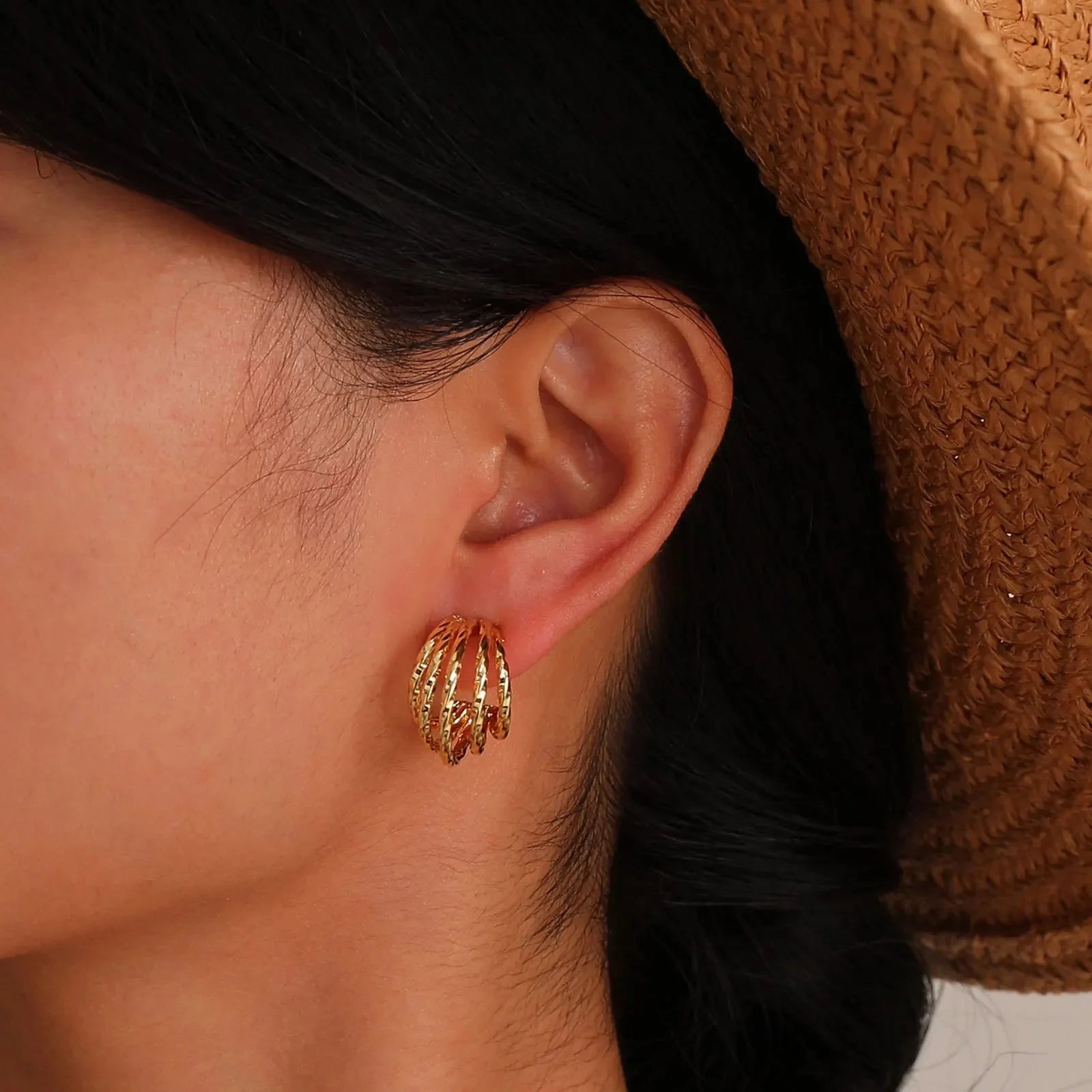 14k Teardrop Outline Earrings - Aryomi