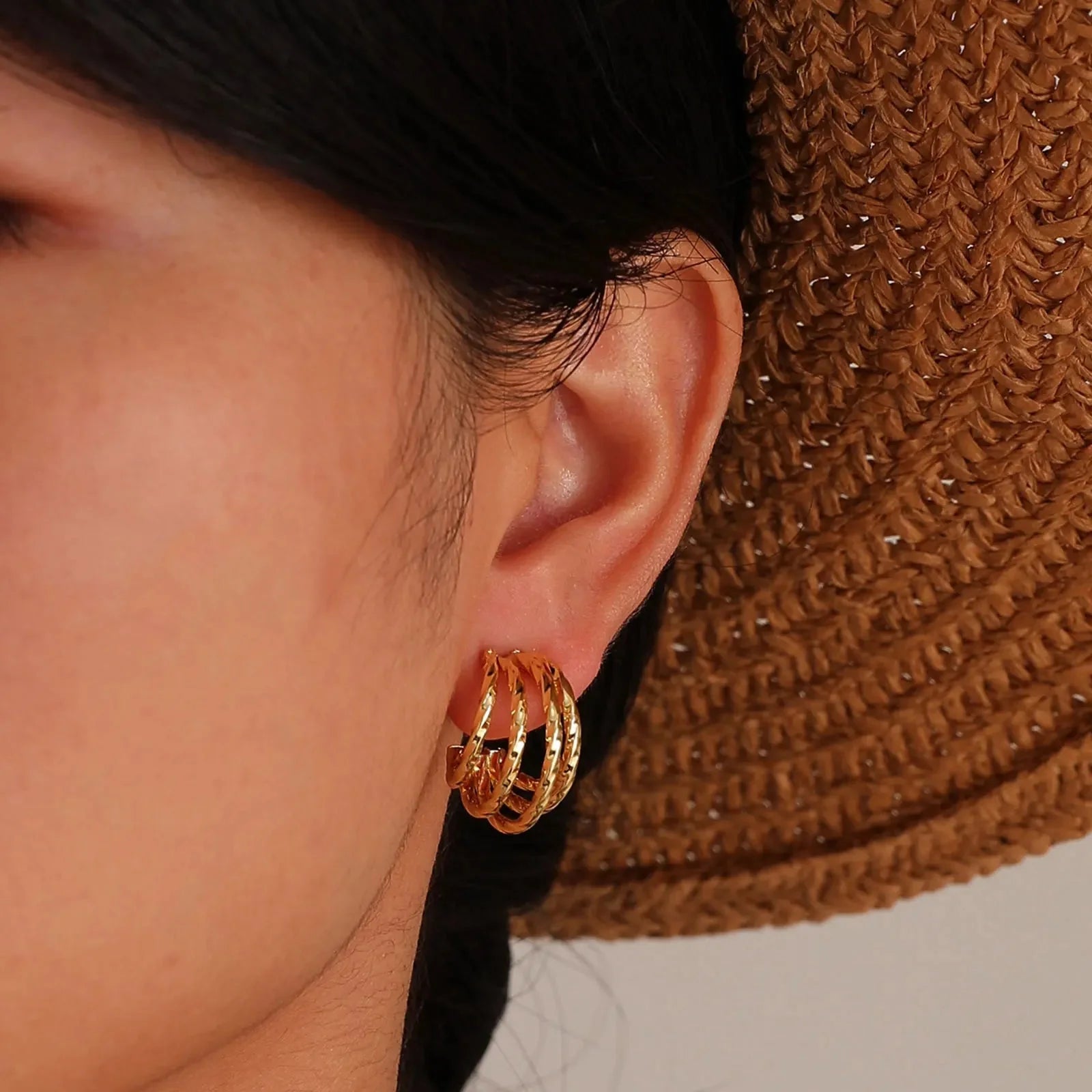 14k Teardrop Outline Earrings - Aryomi