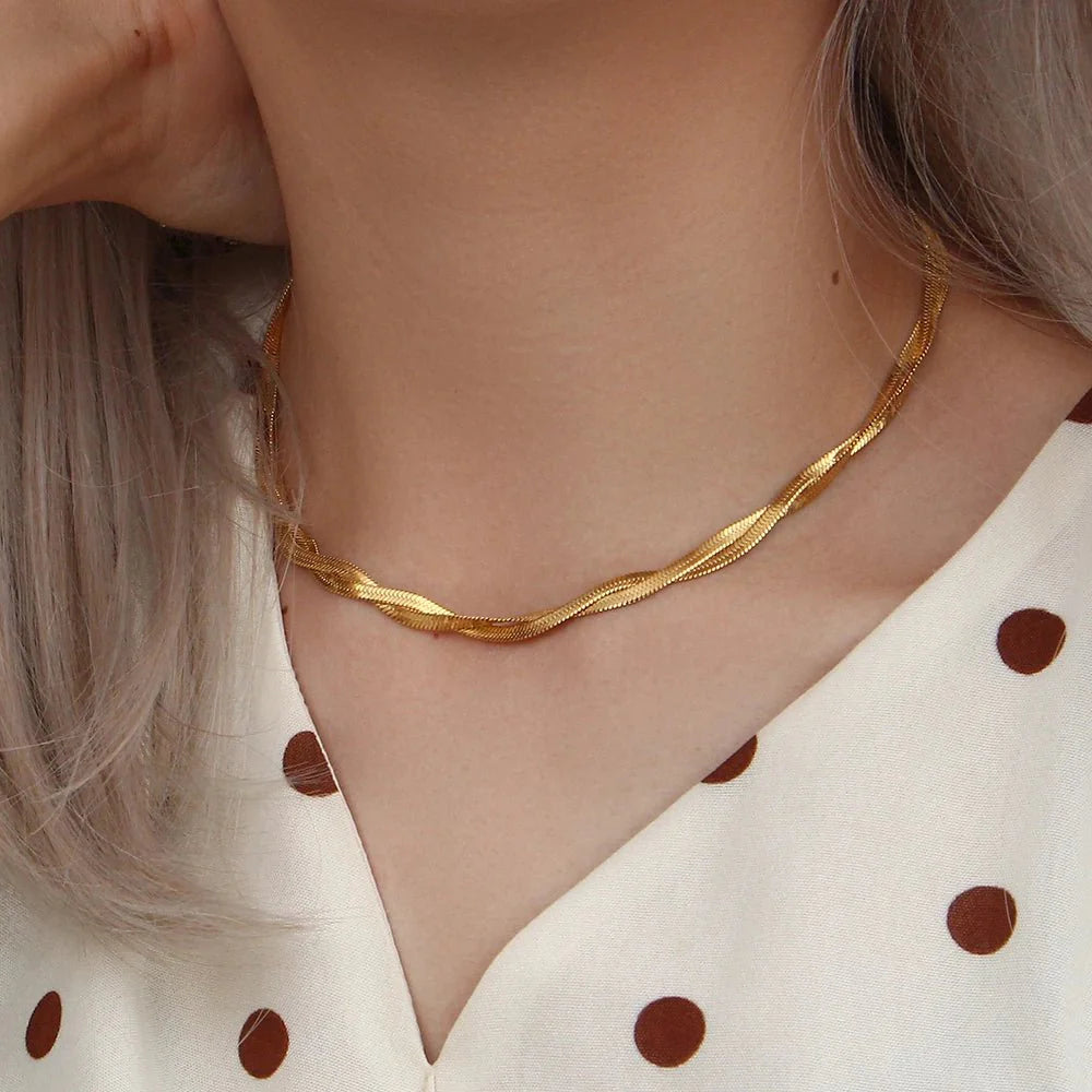 18k Interwoven Herringbone Chain Necklace and Bracelet Set - Aryomi