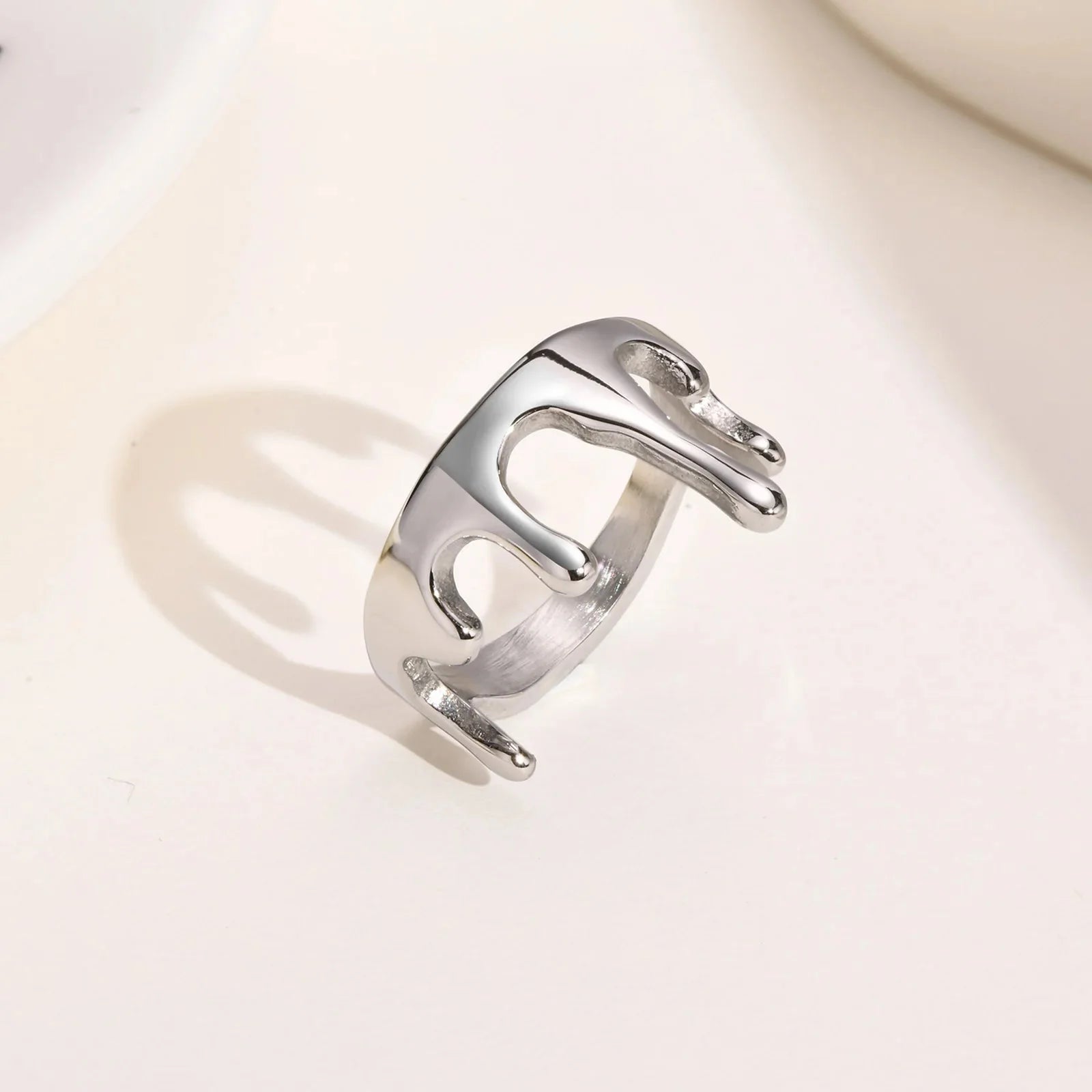 18k Minimal Melting Ring - Aryomi