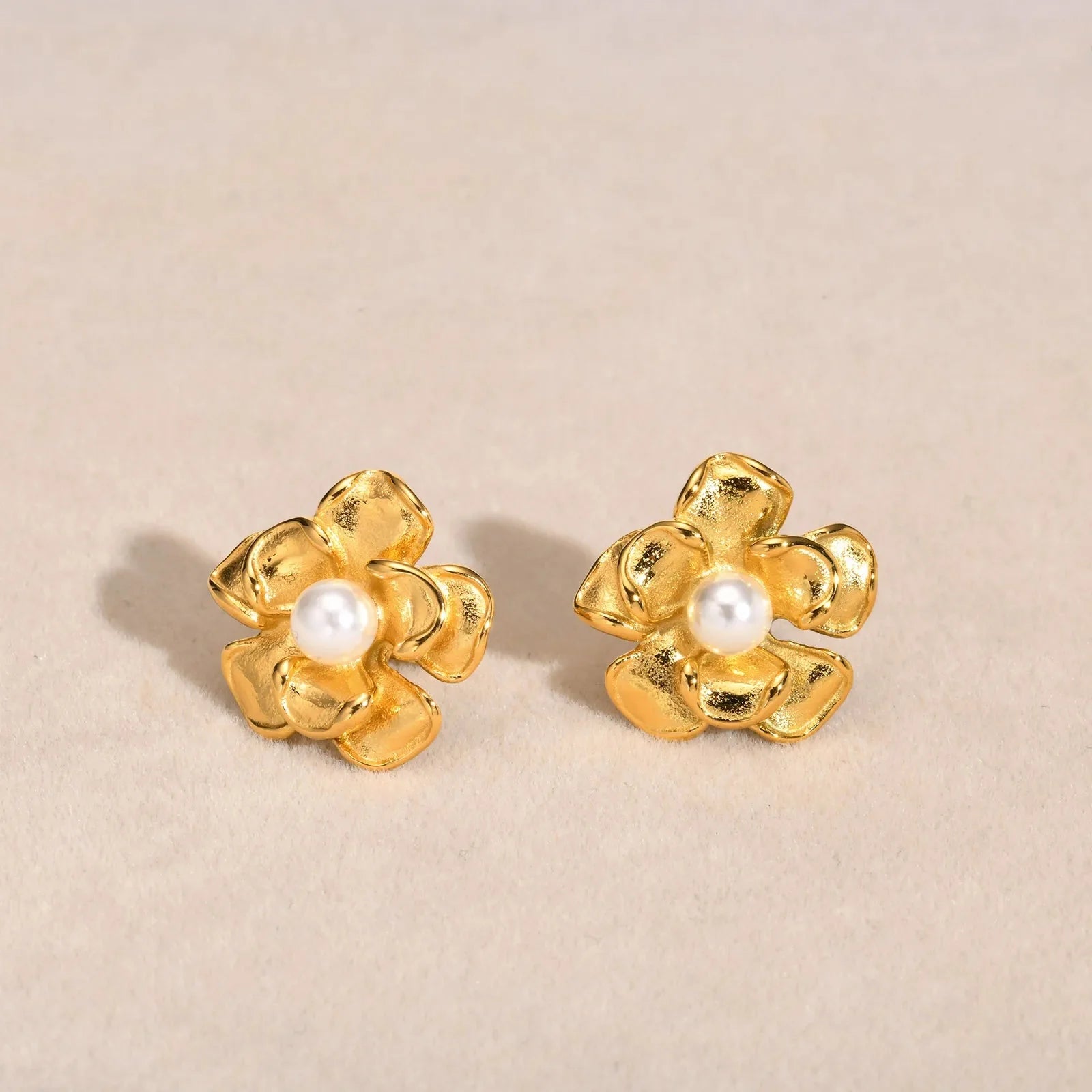 18k Pearl Flower Earrings - Aryomi