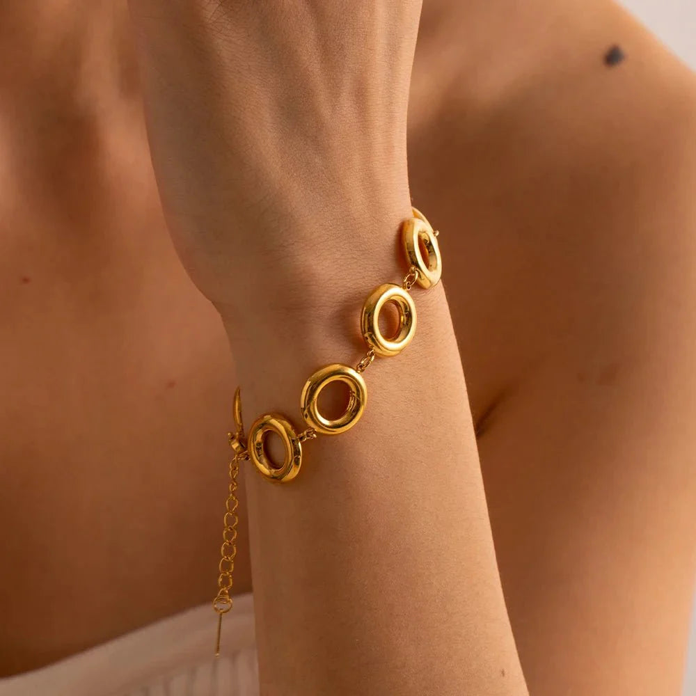 Classy O Rings Drop Earrings - Aryomi