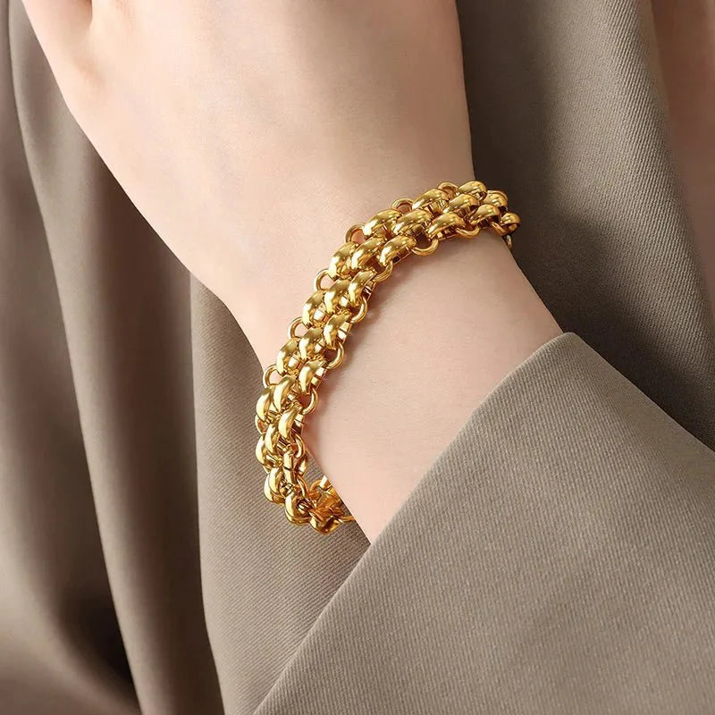 Classy Rice Bead Necklace and Bracelet Set - Aryomi