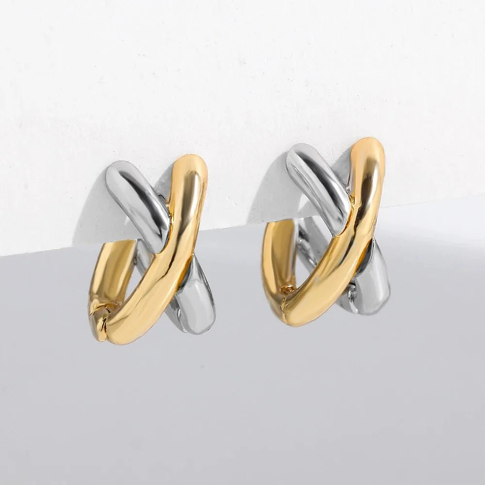 Dainty Criss Cross Contrast Earrings - Aryomi