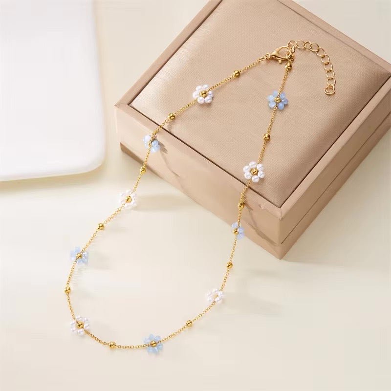 Dainty Daisy Necklace & Bracelets - Aryomi