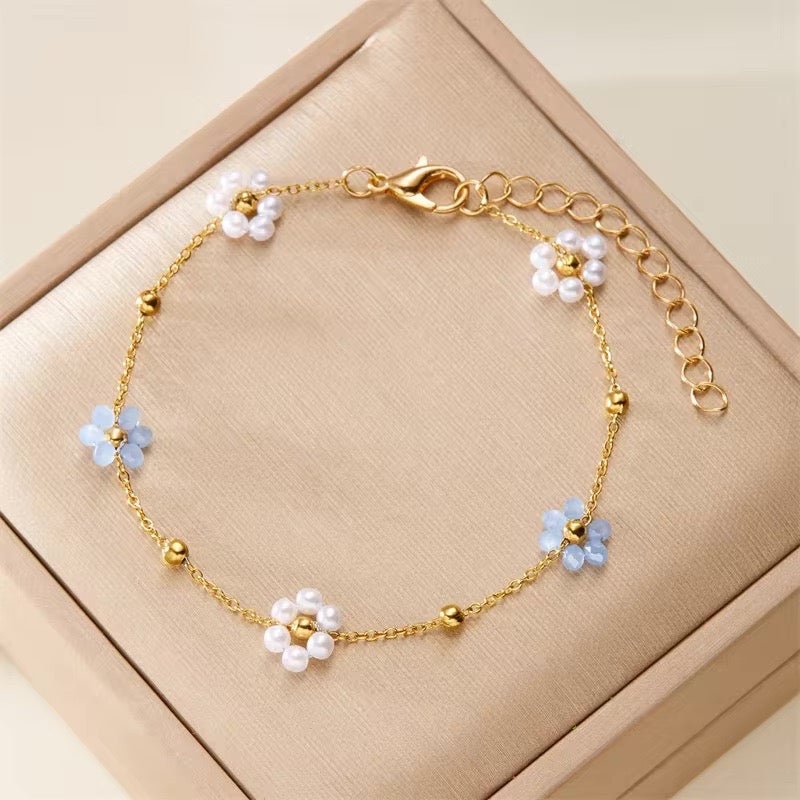 Dainty Daisy Necklace & Bracelets - Aryomi