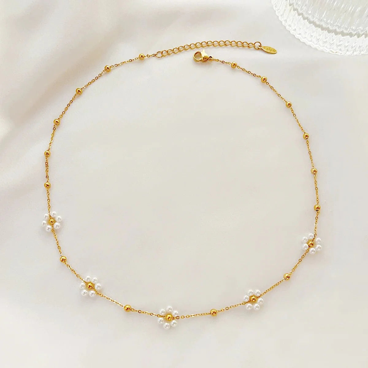 Dainty Daisy Necklace & Bracelets - Aryomi
