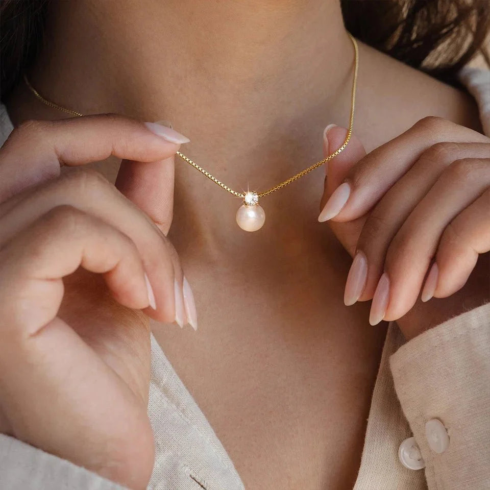Dainty Diamond Pearl Necklace - Aryomi