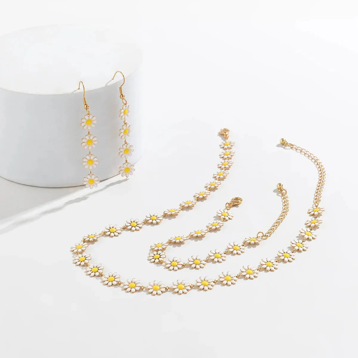 Dainty Floral Daisy Choker Necklace, Bracelet, and Earrings Set - Aryomi