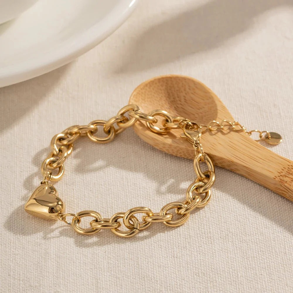 Dainty Gold Chain Link Heart Bracelet - Aryomi