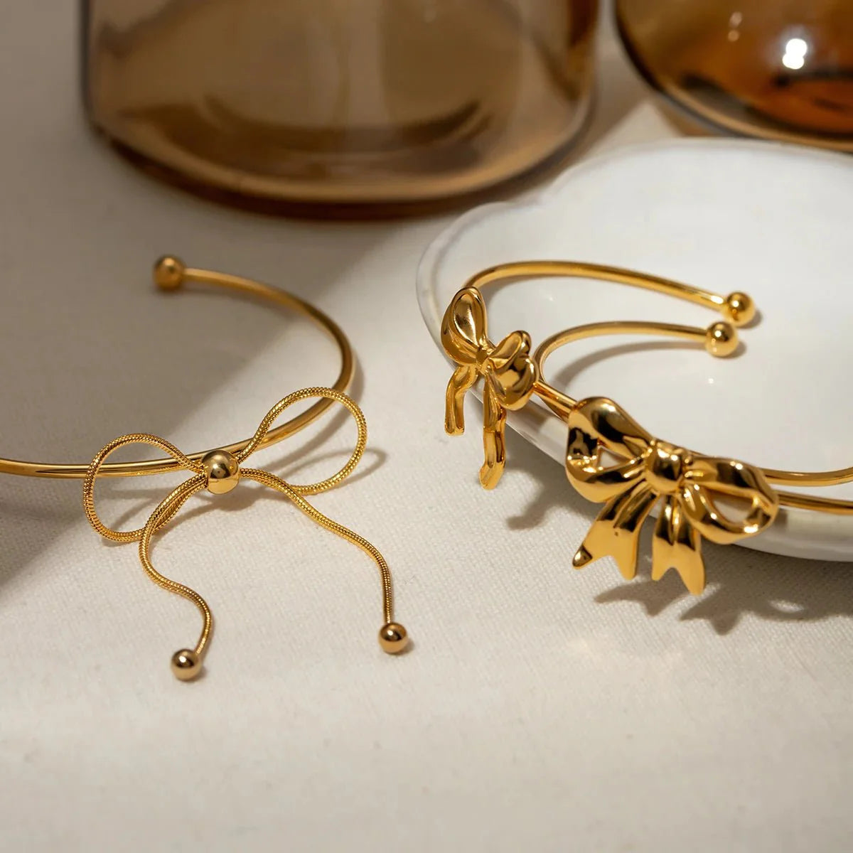 Feminine Bow Cuff Bracelets - Aryomi