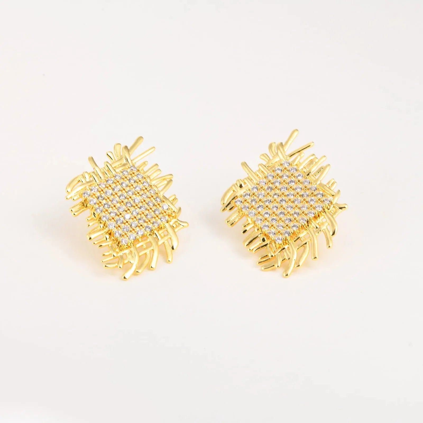 14k Braided Diamond Square Earrings - Aryomi