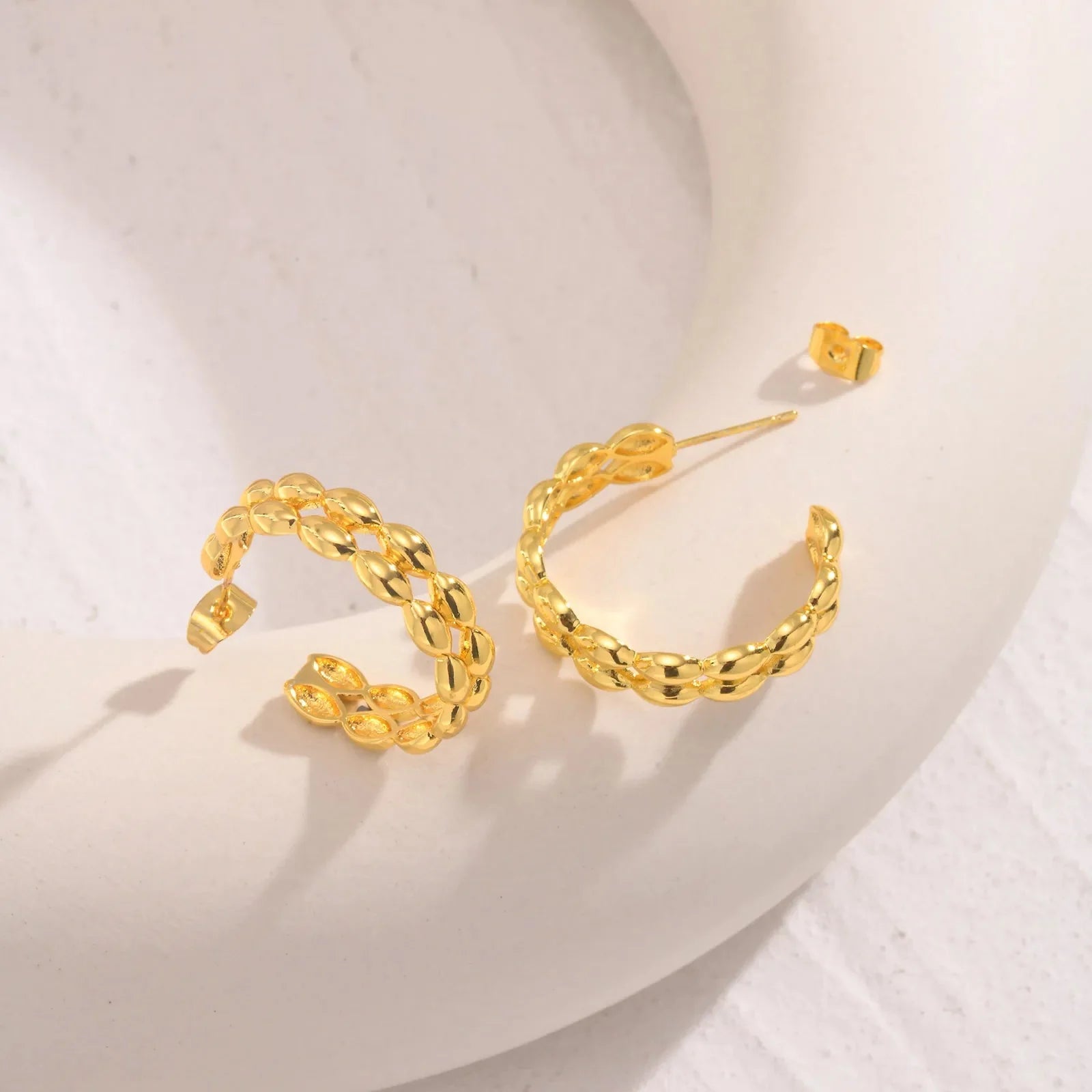 14k Dainty C Shaped Layered Hoop Earrings - Aryomi