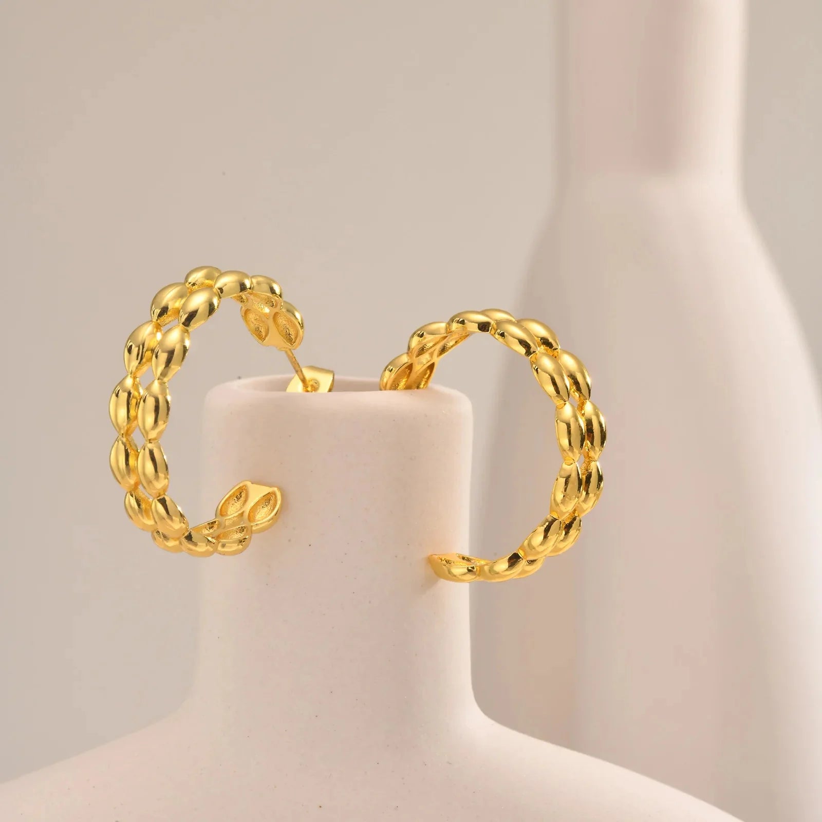 14k Dainty C Shaped Layered Hoop Earrings - Aryomi