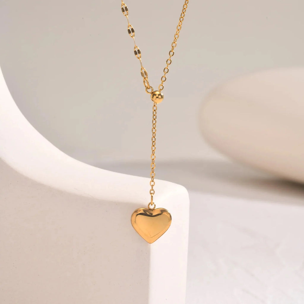 14k Dainty Feminine Heart Dangle Necklace - Aryomi