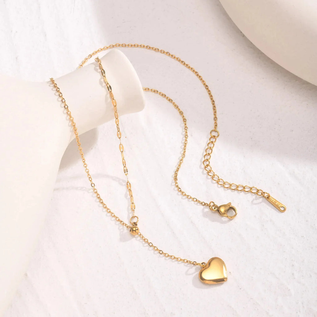 14k Dainty Feminine Heart Dangle Necklace - Aryomi