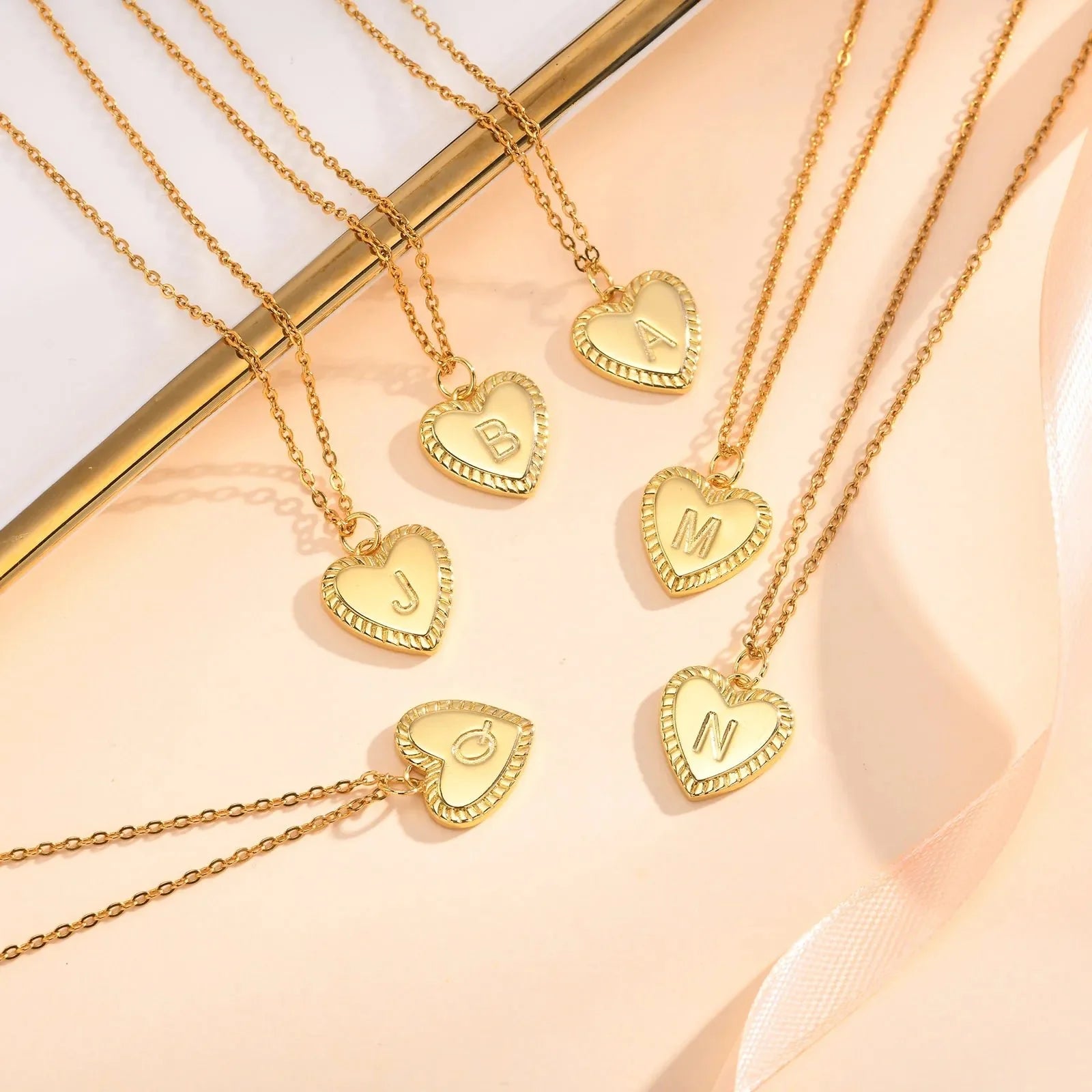 14k Dainty Heart Pendant Letter Initial Necklace - Aryomi