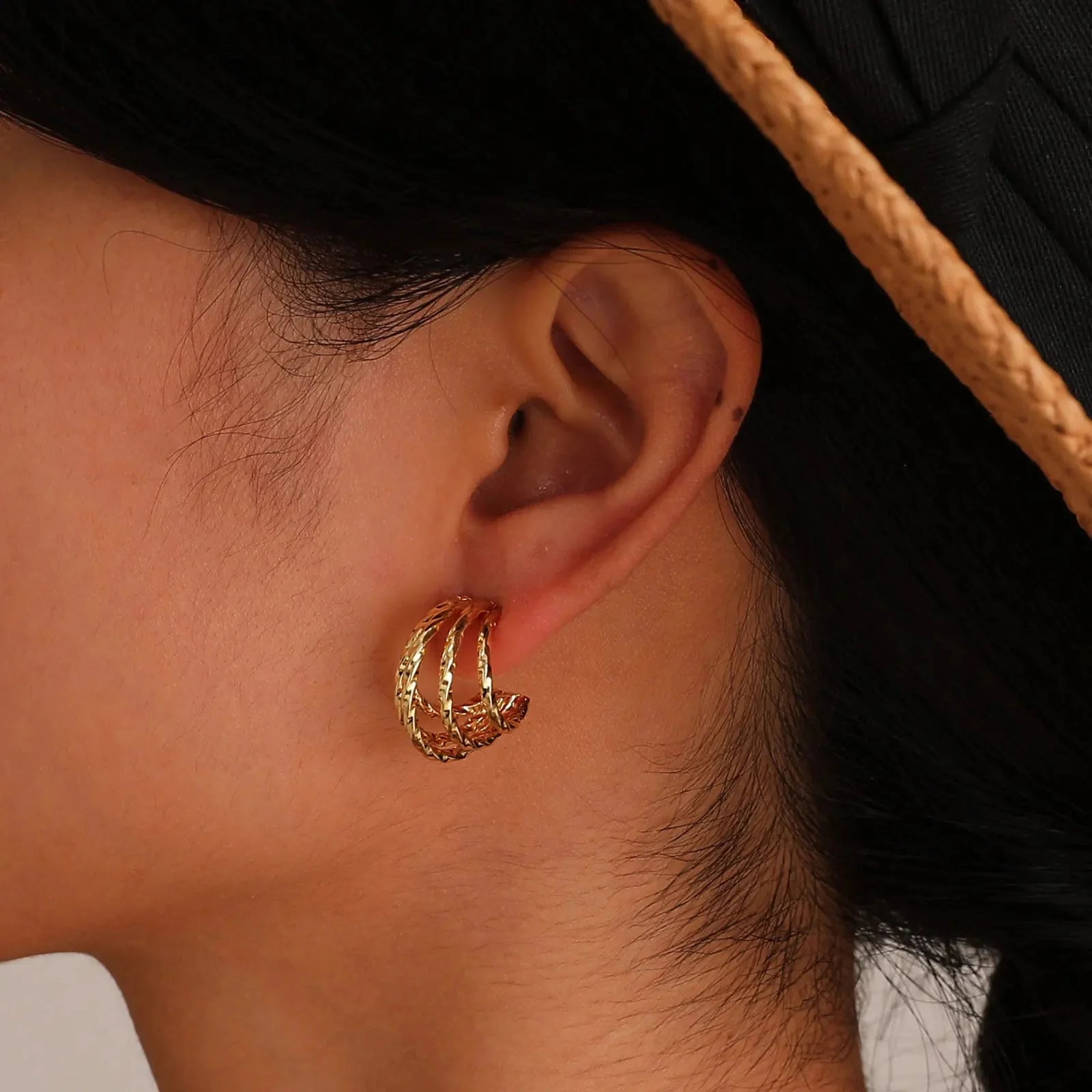 14k Teardrop Outline Earrings - Aryomi