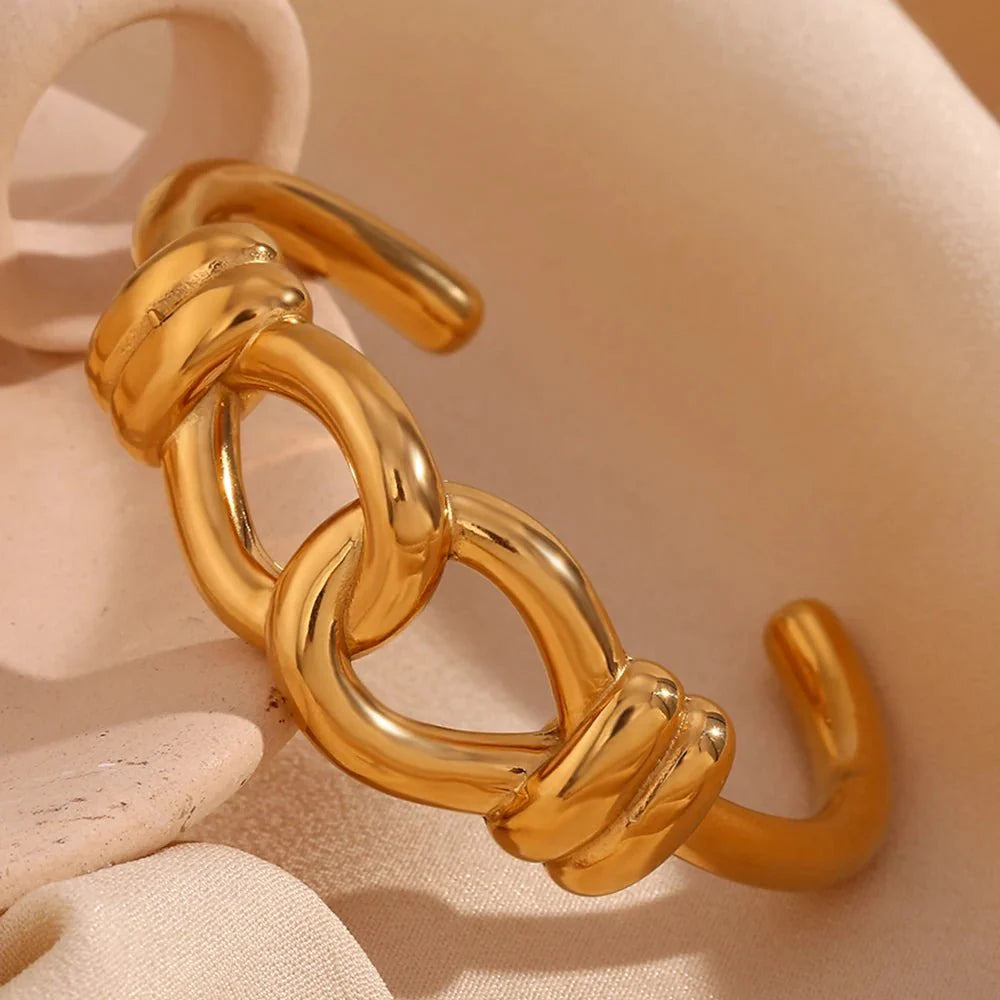 18k Chunky Buckle Open Bangle Bracelet - Aryomi