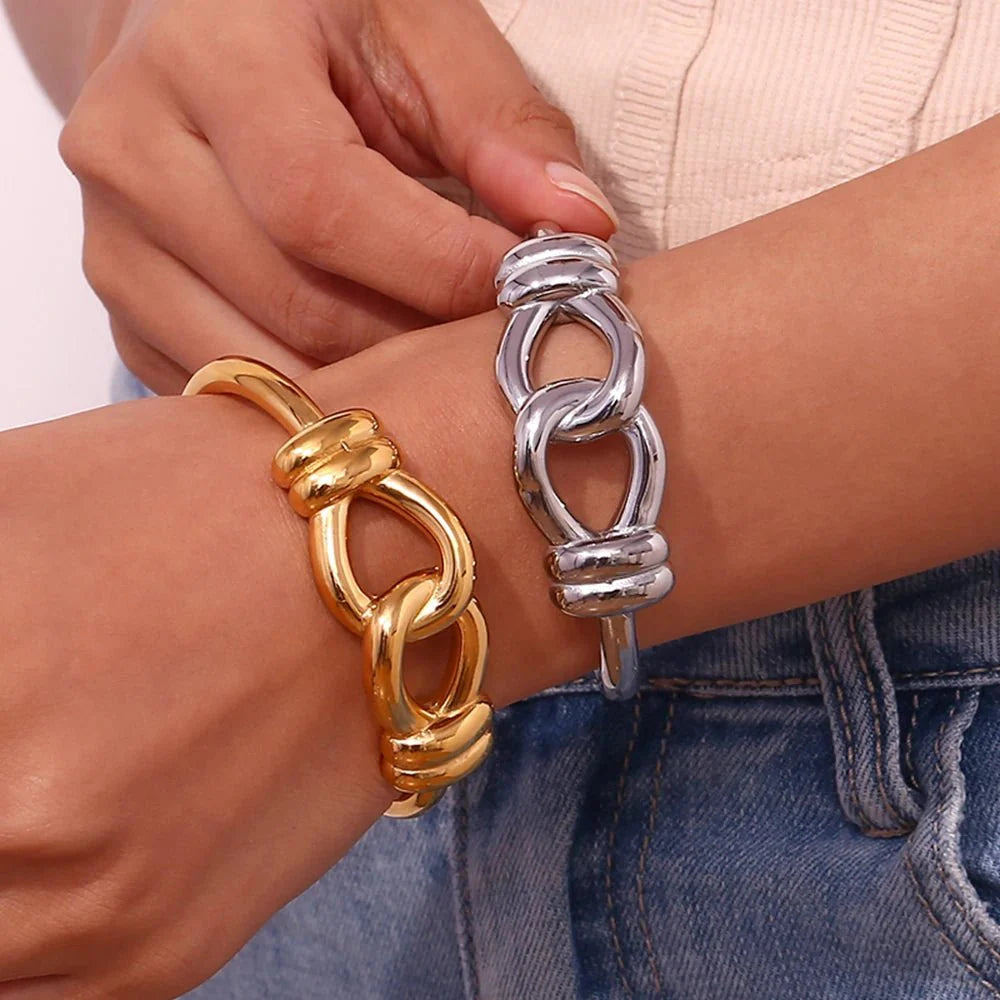 18k Chunky Buckle Open Bangle Bracelet - Aryomi