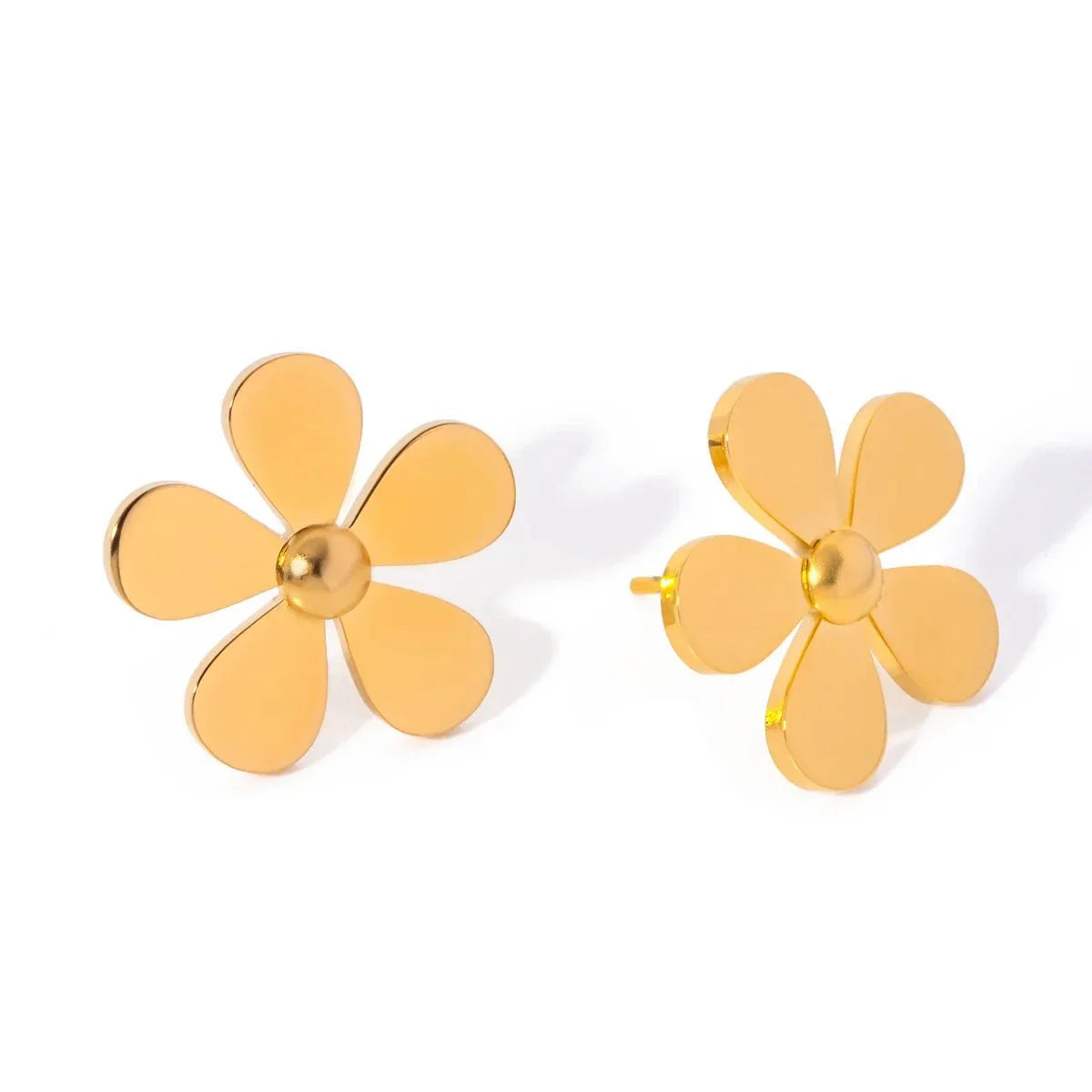 18k Dainty Flower Earrings - Aryomi