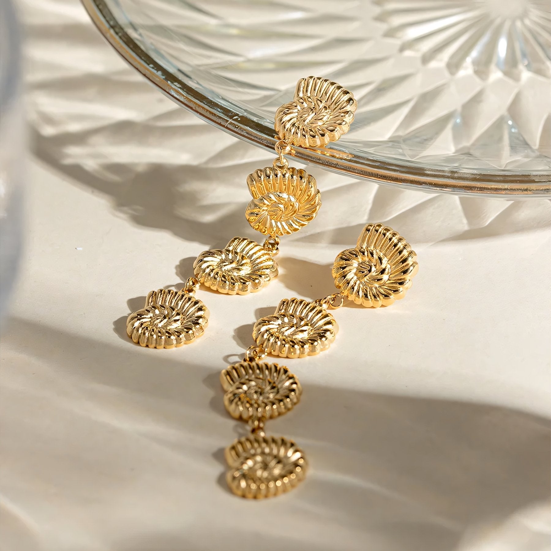 18k Dangling Shells Tropical Earrings - Aryomi