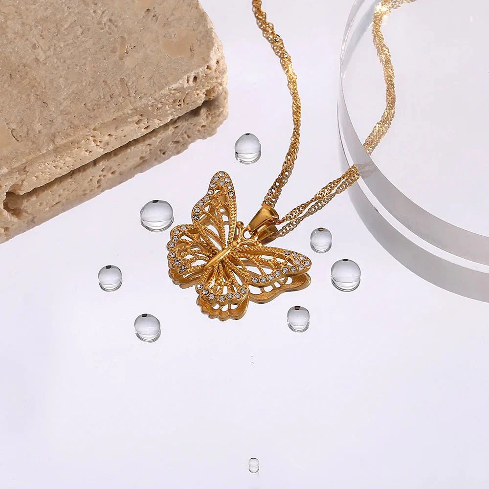 18k Diamond Accented Butterfly Necklace - Aryomi