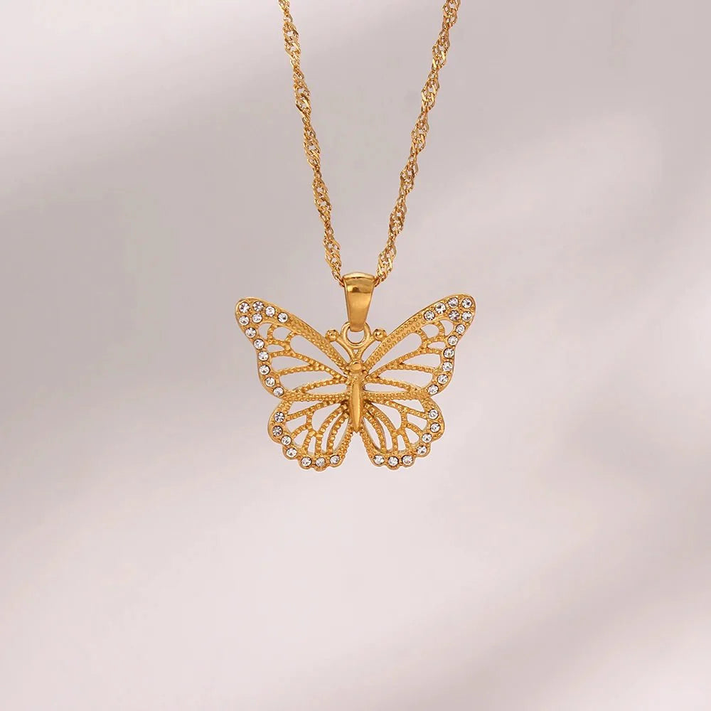 18k Diamond Accented Butterfly Necklace - Aryomi