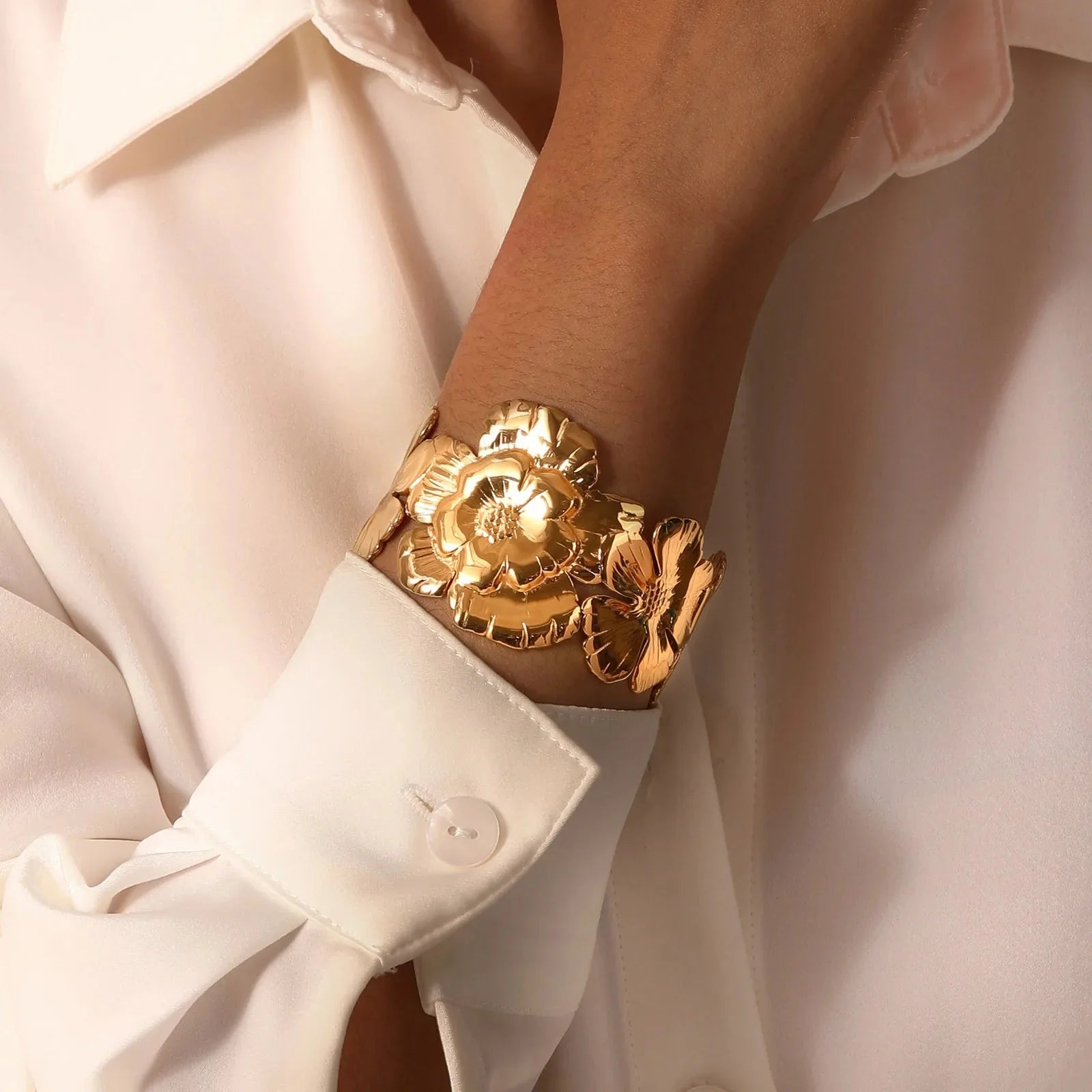 18k Floral Cuff Bangle Bracelets - Aryomi