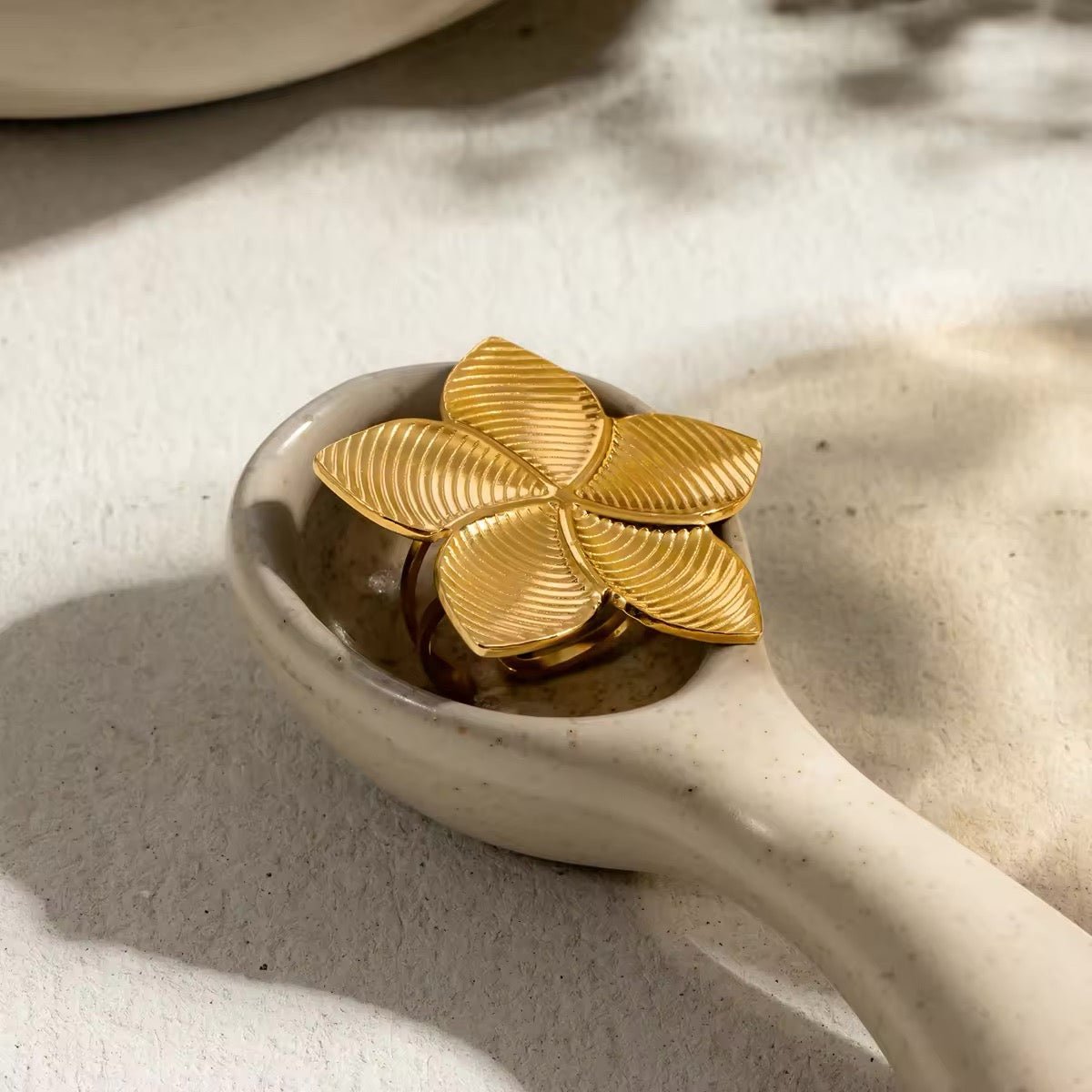 18k Glamorous Gold Floral Stud Earrings & Ring - Aryomi