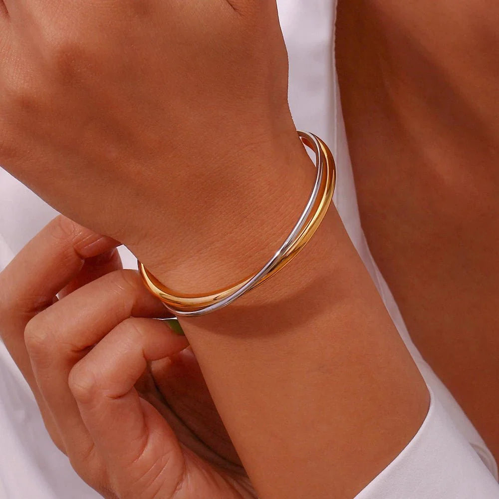 18k Intersect Cross Cuff Bracelet - Aryomi