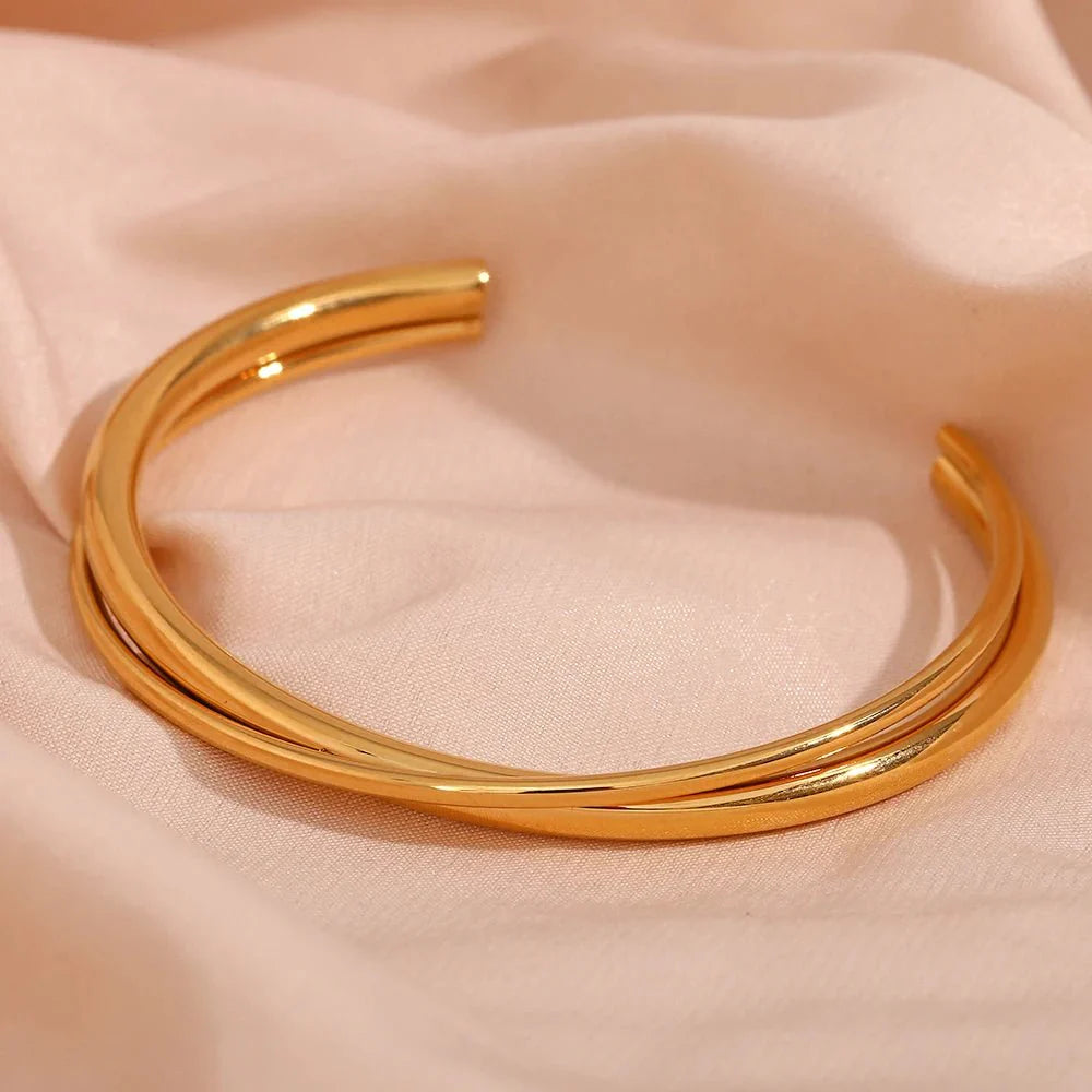 18k Intersect Cross Cuff Bracelet - Aryomi