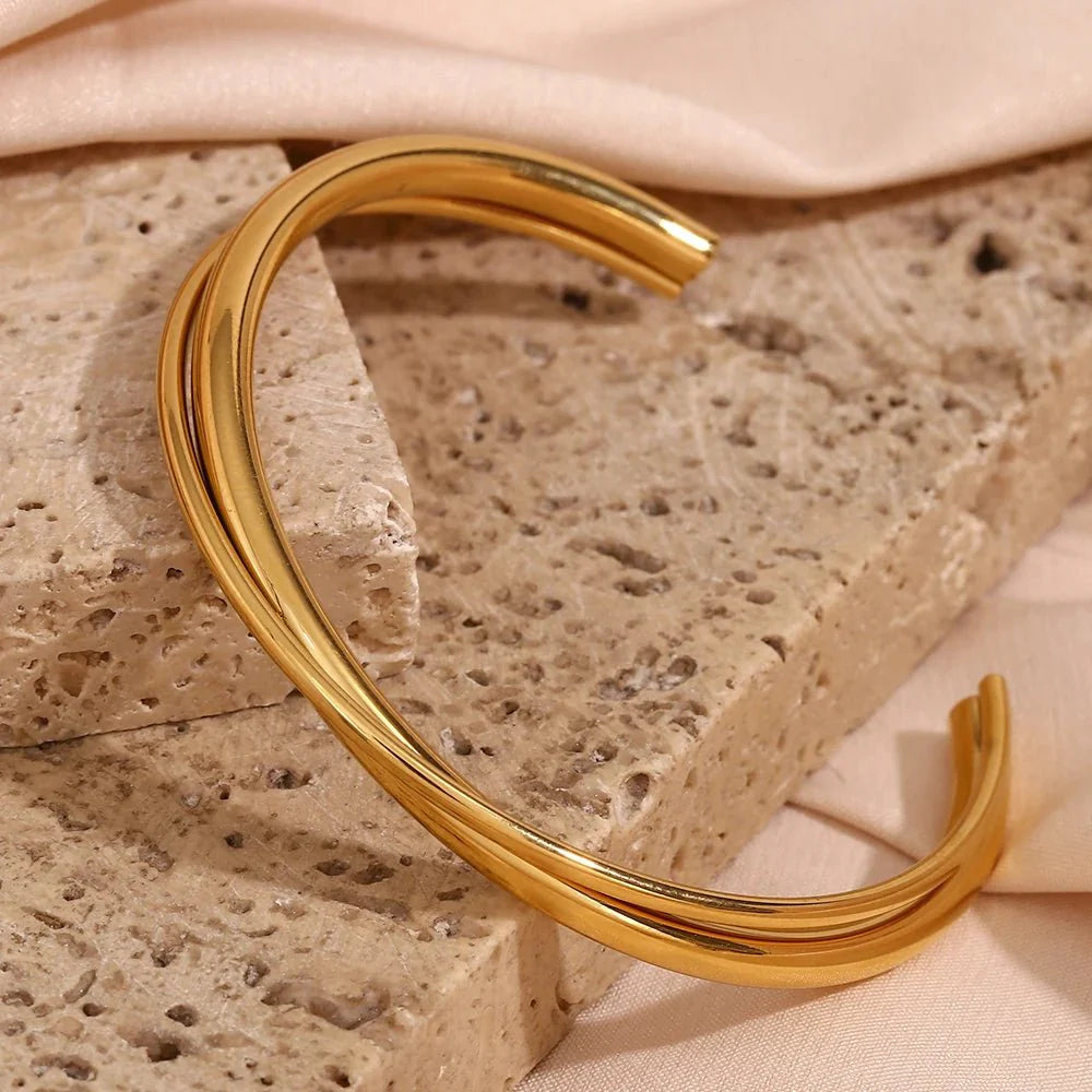 18k Intersect Cross Cuff Bracelet - Aryomi