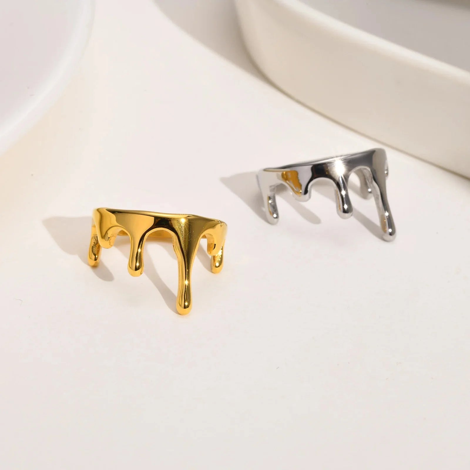18k Minimal Melting Ring - Aryomi