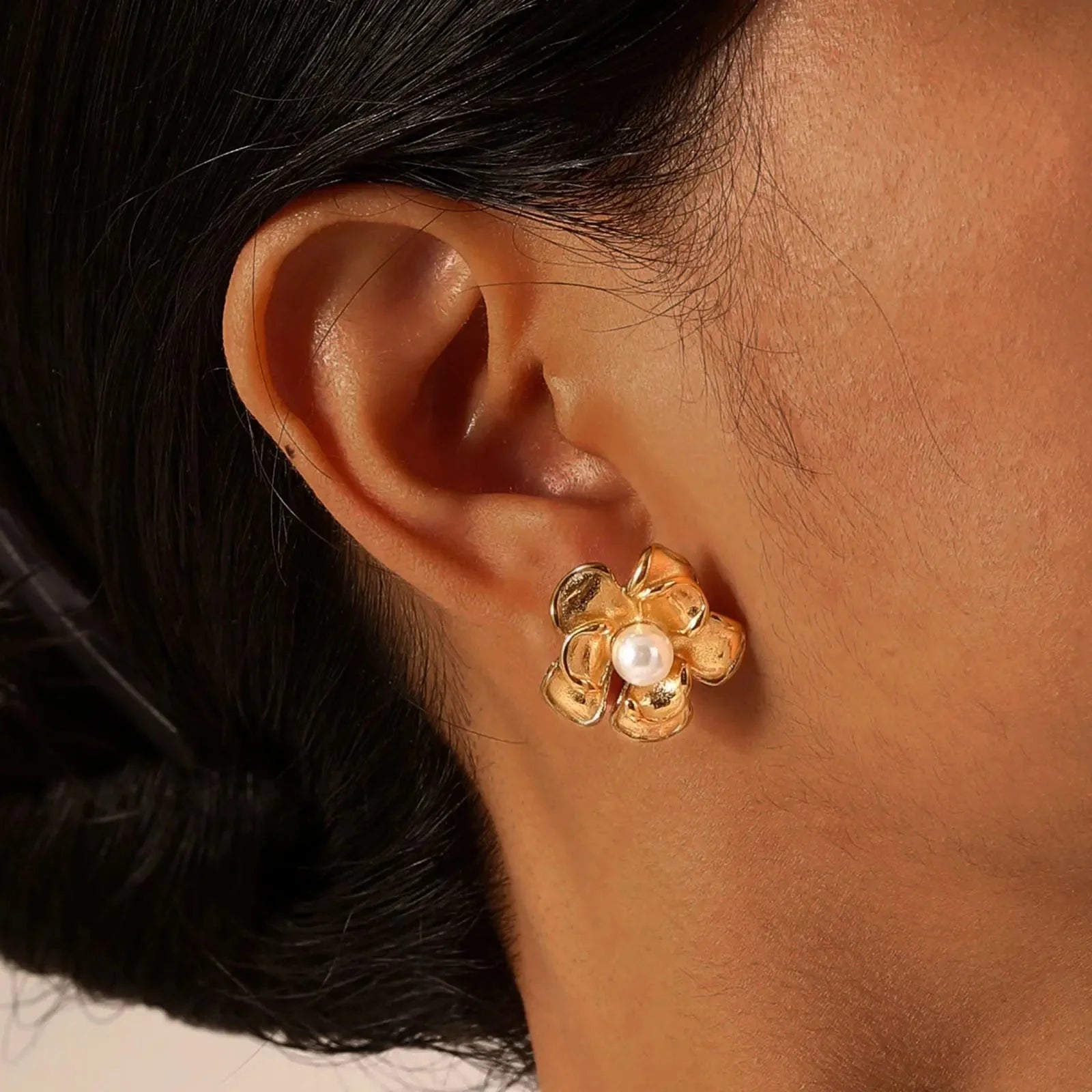 18k Pearl Flower Earrings - Aryomi