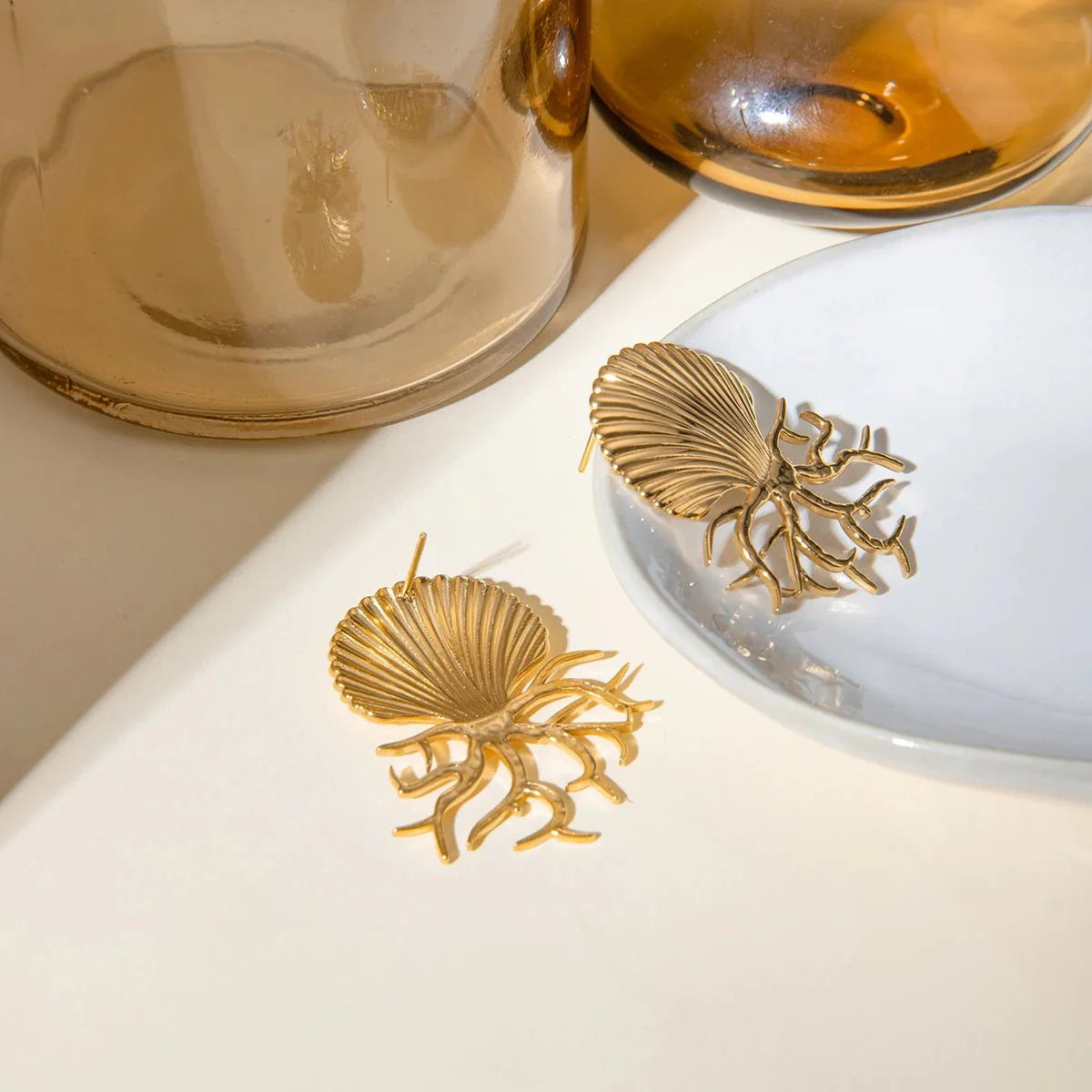18k Sea Shell Coral Earrings - Aryomi