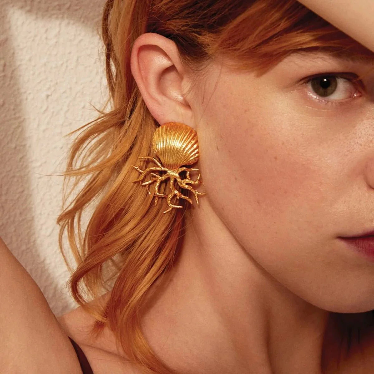 18k Sea Shell Coral Earrings - Aryomi