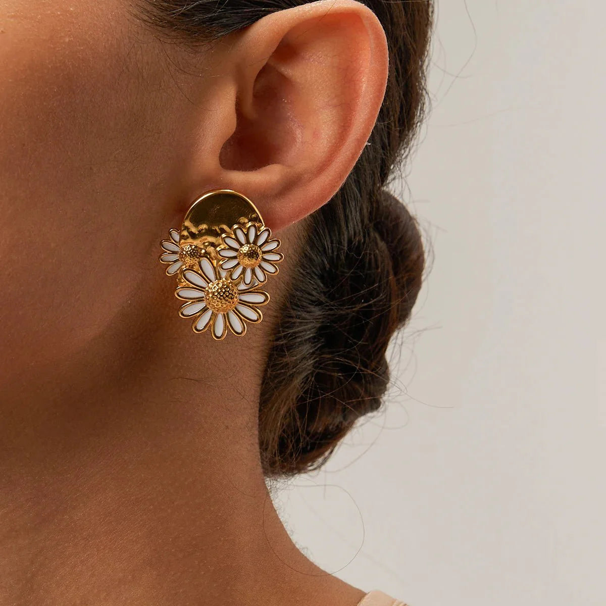 18k Trio Daisy Floral Earrings - Aryomi