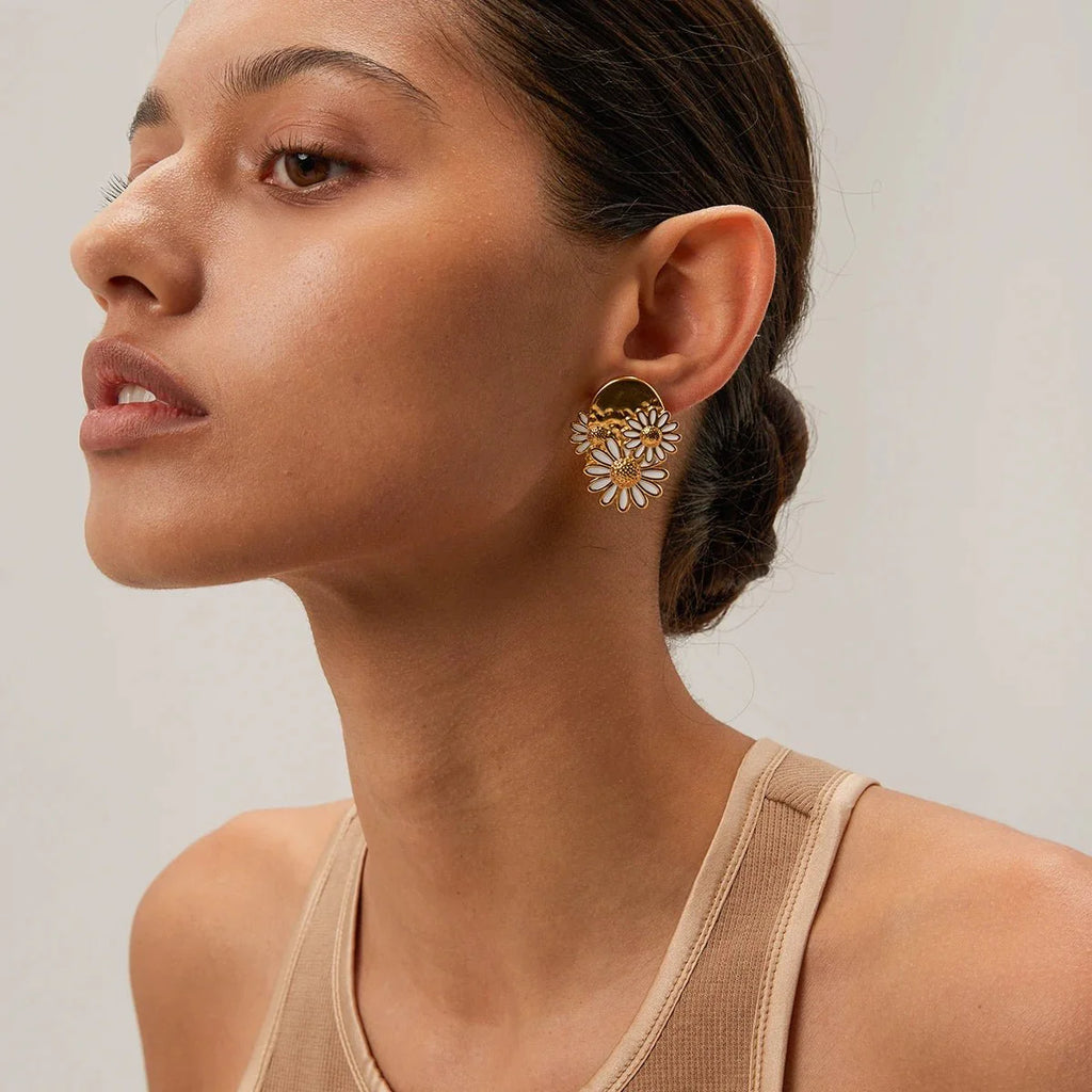 18k Trio Daisy Floral Earrings - Aryomi