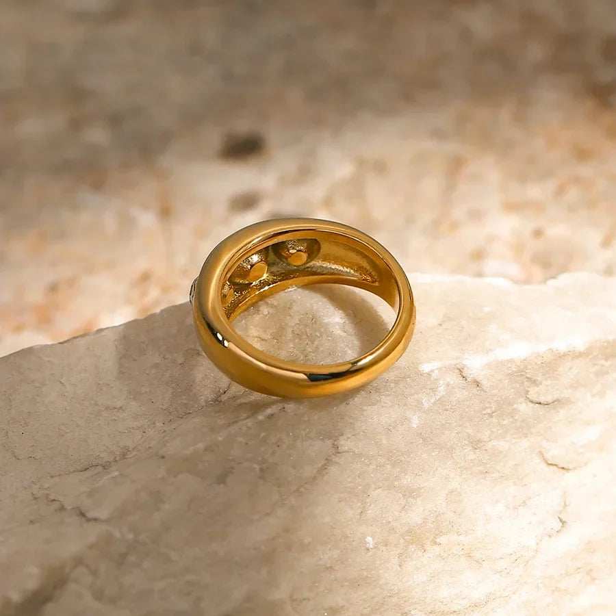 Simple Three Diamond Embedded Ring