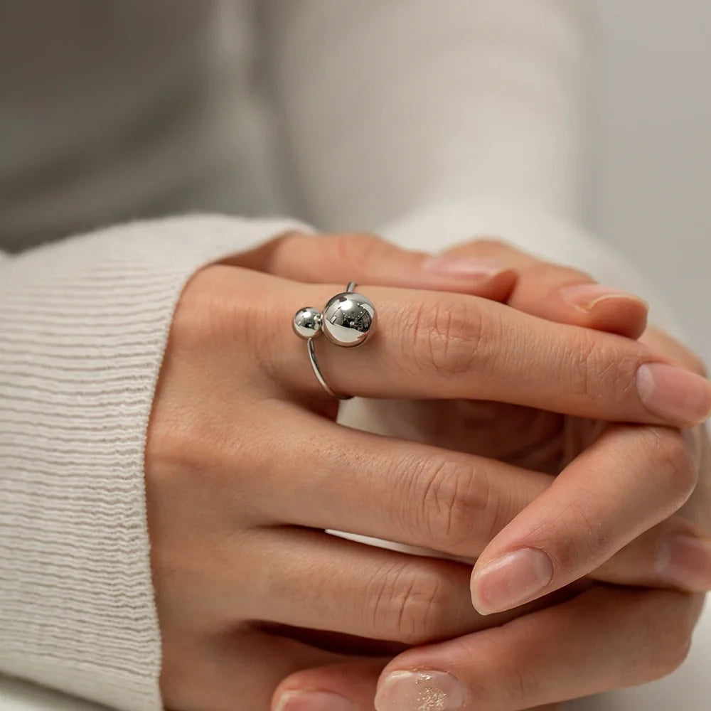18k Bold Two Ball Open Ring