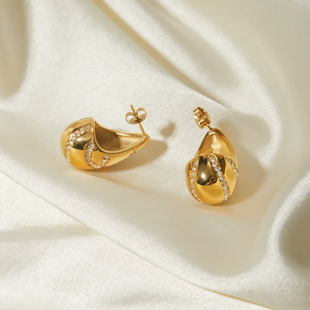 Dainty Gold Diamond Striped Droplet Earrings