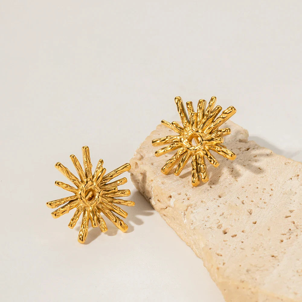 Dainty Radial Shine Stud Earrings