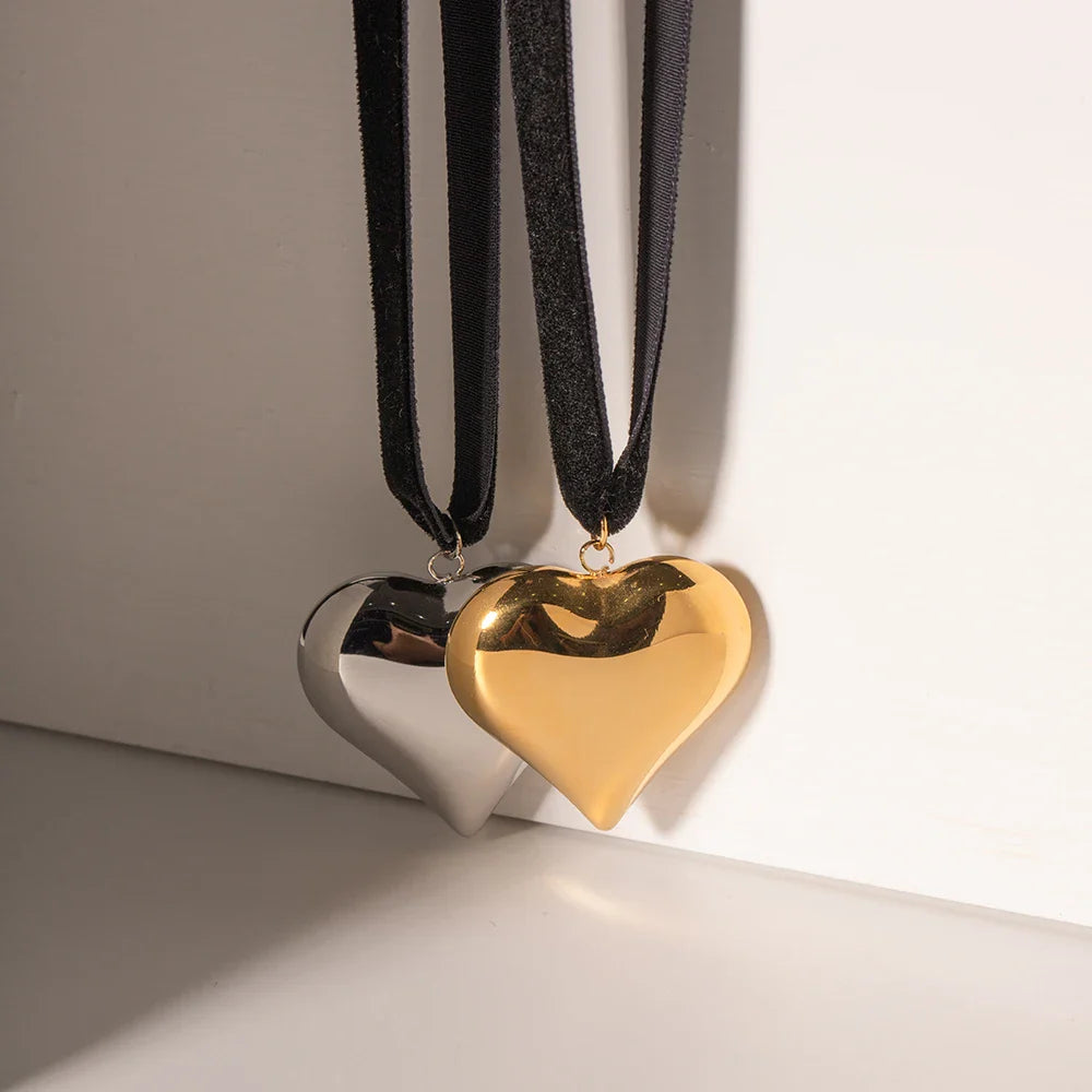 Chunky Heart Strap Necklace