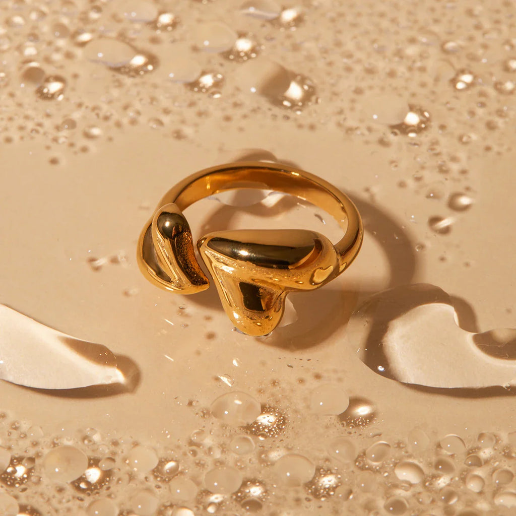 Elegant Adjustable Love Heart Ring