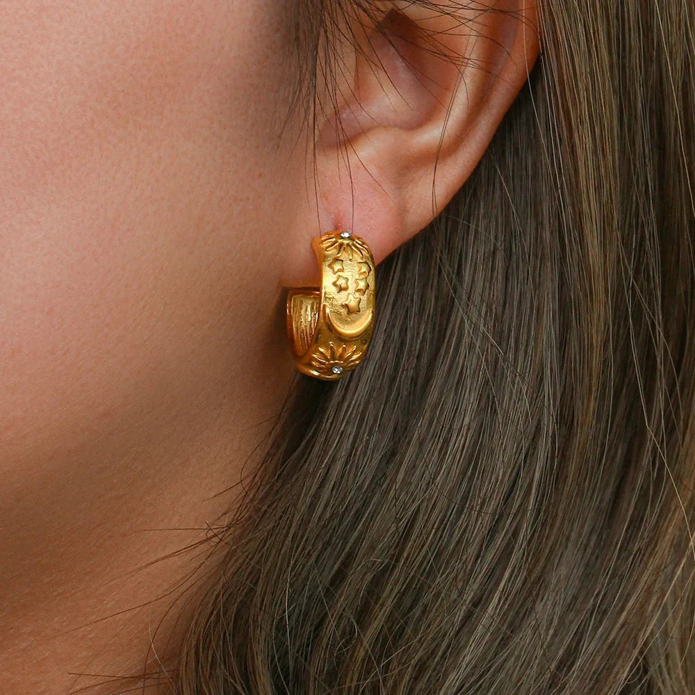 Chunky Astrology Embossed Hoop Earrings - Aryomi
