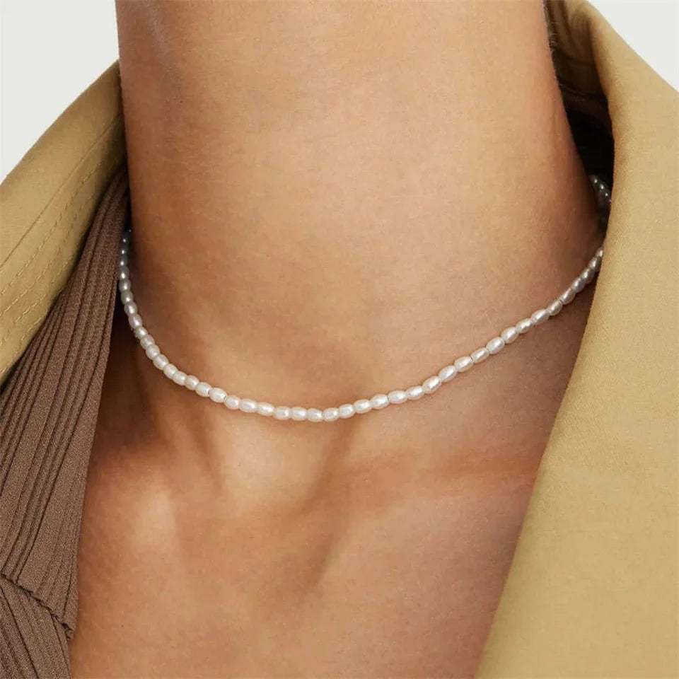 Classic Feminine 3mm Pearl Necklace - Aryomi