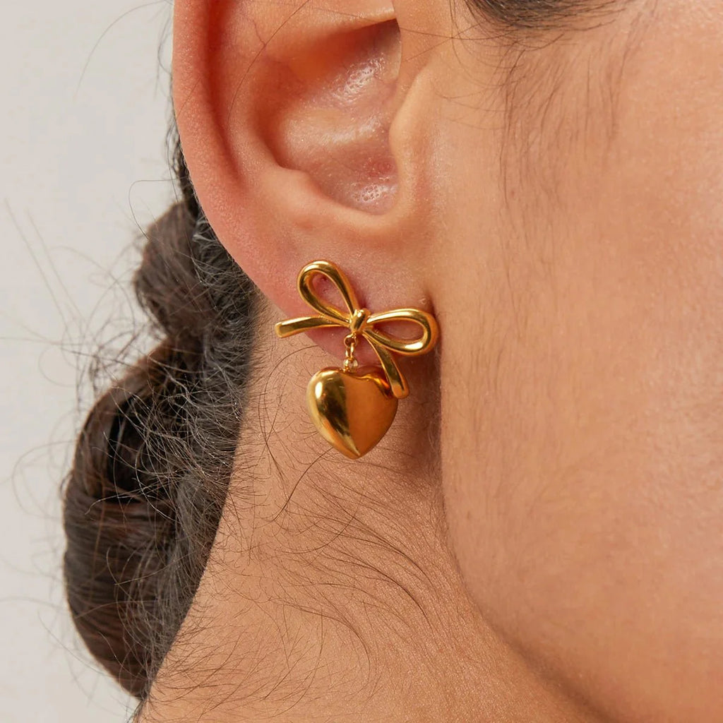 Dainty Bow Heart Earrings - Aryomi